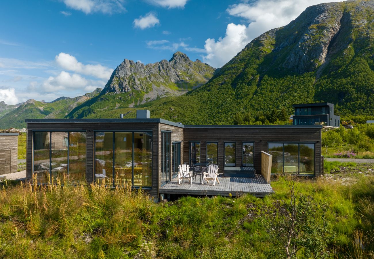 Cabin in Vågan - Lyngvær Lodge 37